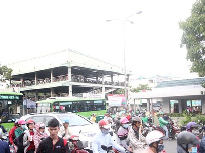 TPHCM quy định giá giữ xe máy, ô tô theo giờ, khu vực.