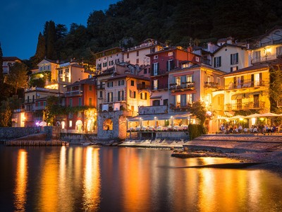 Một thoáng Varenna, ngôi làng thơ mộng soi bóng bên hồ ở Italy