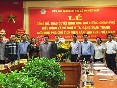 Lãnh đạo tỉnh Lào Cai chúc mừng đồng chí Đặng Xuân Thanh..