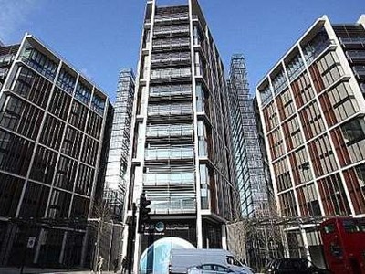 Căn hộ penthouse hai tầng ở One Hyde Park vừa được bán với giá 209 triệu USD. (Nguồn: MSN).