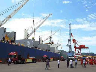 Hiện chưa rõ việc tái chuyển nhượng lô cổ phần 75,1% do Công ty Khoáng sản Hợp Thành đang nắm giữ sẽ được thực hiện trên nguyên tắc nào, đơn vị nào sẽ đứng ra mua lại, kinh phí sẽ được lấy từ đâu...