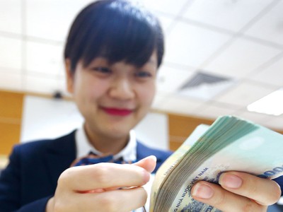 Tuy hoạt động dịch vụ tăng trưởng tích cực, nhưng nguồn thu chính của ngân hàng vẫn đến từ tín dụng.