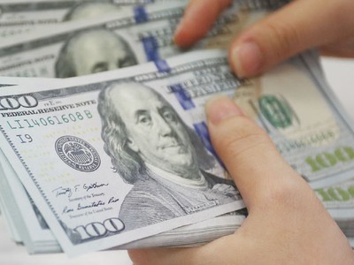 Việc xử phạt 90 triệu đồng vì đổi 100 USD tại tiệm vàng về mặt pháp luật là có căn cứ pháp lý.