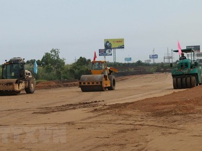 Thi công tuyến cao tốc Trung Lương-Mỹ Thuận. Ảnh minh họa. (Ảnh: Minh Trí/TTXVN).