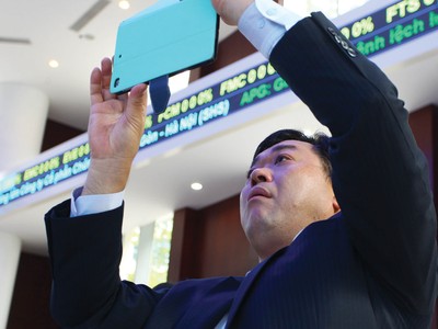 Nhà đầu tư nước ngoài vẫn khó tiếp cận thông tin về doanh nghiệp nhà nước sẽ thoái vốn hoặc tiến độ thoái vốn chính xác với các điều khoản và điều kiện bán cổ phần quan trọng.