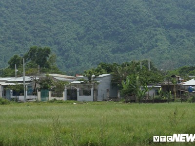 Trong thời gian giữ chức vụ Chủ tịch UBND quận Liên Chiểu, cả ông Thị và ông Hưng đã thiếu kiểm tra, phát hiện và xử lý kịp thời các hành vi vi phạm, để xảy ra tình trạng xây dựng không phép kéo dài tại khu vực quy hoạch dự án ga đường sắt. 