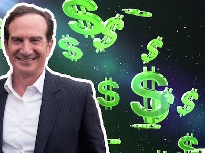 Tỷ phú tự thân người Mỹ, đồng thời là nhà tư vấn tài sản David Bach. Ảnh: CNBC.