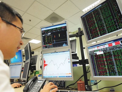 Hàng chục doanh nghiệp đã đưa cổ phiếu lên sàn trong giai đoạn cuối năm sau thời gian nghe ngóng.