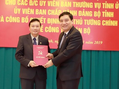Công bố quyết định của Thủ tướng Chính phủ về công tác cán bộ hai tỉnh Nghệ An,Quảng Ninh