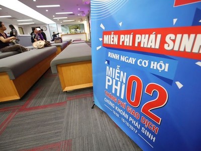 Tháo gỡ nút thắt về thuế, phí để phát triển thị trường chứng khoán phái sinh như thế nào?