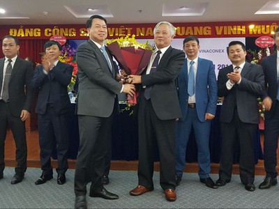 HĐQT mới của Vinaconex ra mắt cổ đông