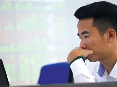 Áp lực gia tăng trong tuần giáp Tết