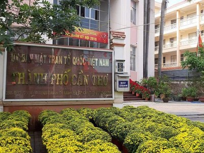 Ban chấp hành Đảng bộ TP.Cần Thơ đã quyết định kỷ luật cảnh cáo bà Phan Thị Hồng Nhung - Chủ tịch Uỷ ban MTTQ Việt Nam TP Cần Thơ.