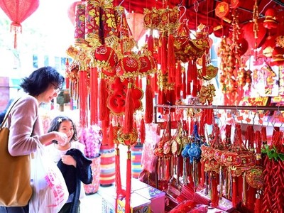 Không khí chào đón Tết Kỷ Hợi trên thế giới