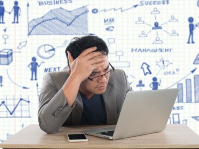 Trong các doanh nghiệp thua lỗ 2 năm 2016 - 2017 như RIC, PXI, PPE, HPM, LTC, ORS, DLR, PVV, KSK, PCN..., có một số tiếp tục lỗ trong năm 2018.