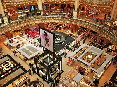 So với các nước trong khu vực, diện tích bán lẻ hiện đại tại Việt Nam ở mức thấp.