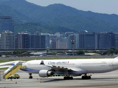 Bảo hiểm hàng không nhìn từ vụ China Airlines hủy chuyến