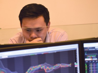 Kỳ vọng, dòng tiền sẽ chảy vào nhóm cổ phiếu vừa và nhỏ, sau khi đã bỏ lỡ “sóng” blue-chips.