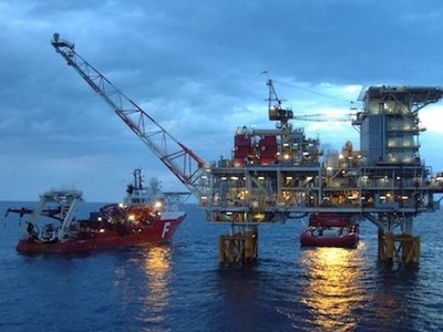 Nhập khẩu dầu thô trong 2 tháng tăng gần 17 lần