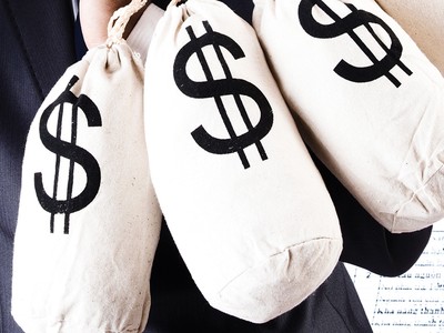 Xi măng La Hiên: Cổ đông chất vấn chuyện nội bộ  