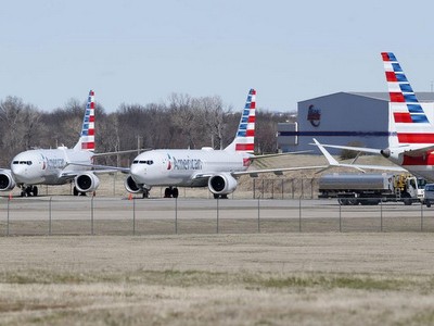 Máy bay 737 MAX của American Airlines tại khu lưu trữ hồi đầu tháng 4. Ảnh: AFP.
