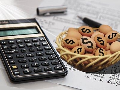 CMT và SDE trở lại trên UPCoM