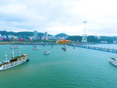 Quảng Ninh đặt mục tiêu tăng trưởng GRDP 11,6% năm 2019.