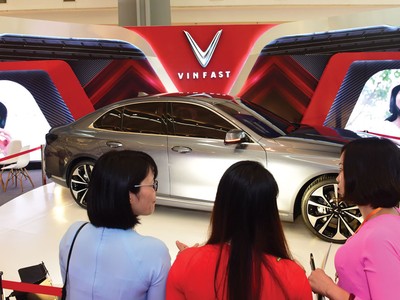 Vingroup công bố chuyển đổi mô hình phát triển, mục tiêu trở thành một tập đoàn công nghệ hàng đầu khu vực trong vòng 10 năm tới.