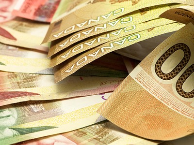 Tiền bằng polymer ra đời thế nào?