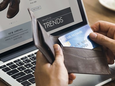 Có ngân hàng áp dụng lãi suất chậm trả 17 - 18%/năm, nhưng không ít ngân hàng áp dụng mức 30 - 40%/năm .