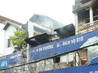 Hiện trường vụ cháy. (Ảnh: Thành Chung/TTXVN).