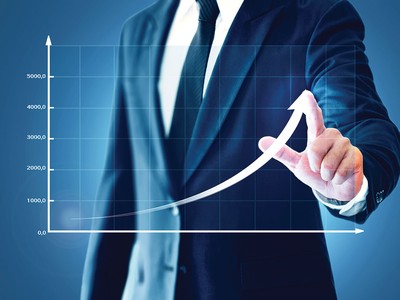 Các vấn đề cần xin ý kiến có thể được hiểu theo nhiều cách khác nhau, dẫn đến các quy định khác nhau, khiến cho không gian của người đại diện trong nhiều trường hợp rất chật hẹp, mà theo như nhận xét của không ít người đại diện là vấn đề gì cũng phải báo cáo.