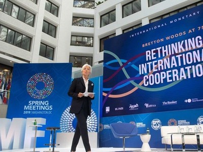Bức ảnh này được chụp vào ngày 10/4/2019 khi Tổng Giám đốc IMF Christine Lagarde đang phát biểu tại Hội nghị mùa Xuân IMF và WB 2019. (Nguồn: AFP).