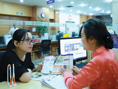 Phi nhân thọ gặp khó trong kinh doanh bancassurance