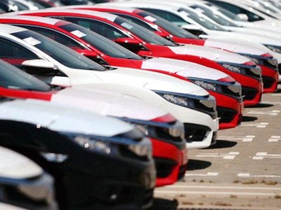 Nhập khẩu ô tô nguyên chiếc dự kiến sẽ thông thoáng hơn rất nhiều. Tuy nhiên, cơ quan chức năng đang tính các biện pháp hạn chế xe nhập khẩu.