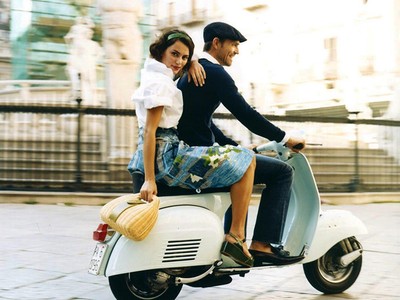 Nhờ sự bảo thủ của người Italy đã giúp Vespa giữ nguyên kiểu dáng và phong cách sau hàng trăm năm. Ảnh: Oddviser.