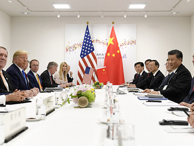 Tổng thống Mỹ Donald Trump và Chủ tịch Trung Quốc Tập Cận Bình gặp gỡ vào ngày 29/6 tại Osaka, Nhật Bản. Ảnh: AP