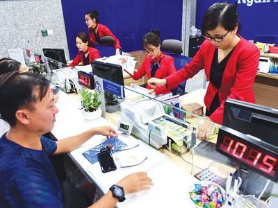 Những ngân hàng cuối cùng lục tục lên sàn