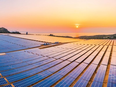 Giá điện mặt trời “giảm sốc”, nhà đầu tư vẫn hào hứng