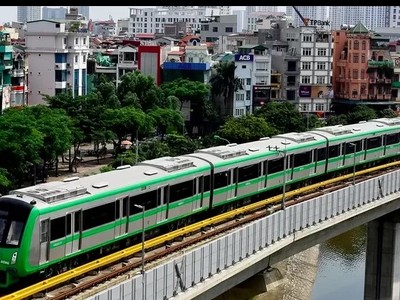 Tuyến tàu điện Cát Linh - Hà Đông vẫn chưa có mốc thời gian khai thác thương mại. Ảnh: Ngọc Thành.
