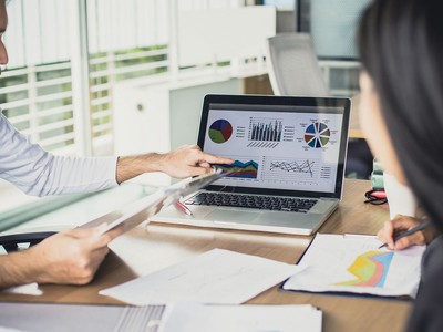 Nhà đầu tư tin tưởng hơn vào những thị trường có các chuẩn mực quản trị vững mạnh, đặc biệt liên quan đến bảo vệ nhà đầu tư và giúp giảm chi phí vốn.