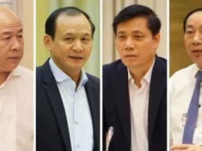 Các Thứ trưởng và nguyên Thứ trưởng Bộ GTVT (từ trái qua): Nguyễn Văn Công, Nguyễn Nhật, Nguyễn Ngọc Đông và Nguyễn Hồng Trường.