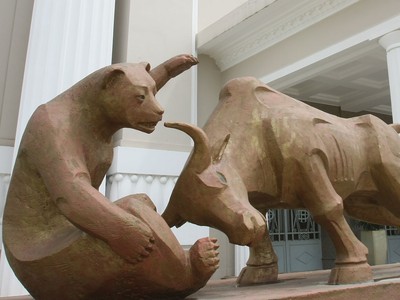 Mô hình Sở GDCK Việt Nam: Cần nhiều góc nhìn phản biện