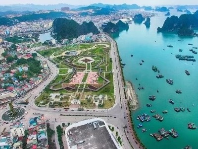 Trung tâm TP Hạ Long. Ảnh: Hùng Sơn.