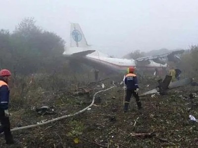 Hiện trường vụ rơi máy bay. (Nguồn: reuters),