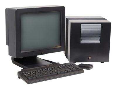 Mẫu máy tính NeXT được Steve Jobs đầu tư 12 triệu USD để phát triển nhưng không thành công về mặt doanh số. Ảnh: Reme Bolo.