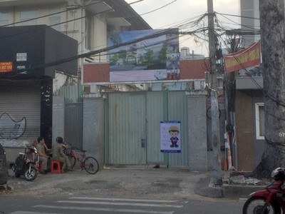 Trường tiểu học Nguyễn Sơn Hà nơi xảy ra sự cố.