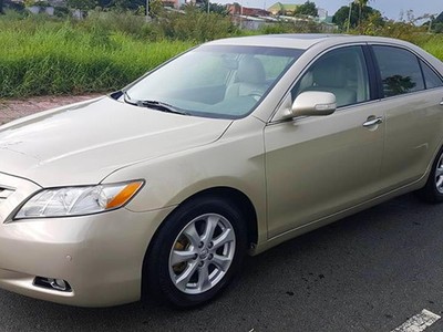 Toyota Camry đời 2007 nhập từ Mỹ cho đến nay kiểu dáng vẫn còn khá đẹp.