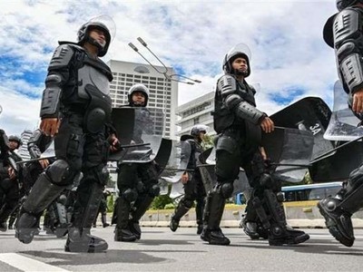 Cảnh sát Indonesia được triển khai tại thủ đô Jakarta. Ảnh: AFP