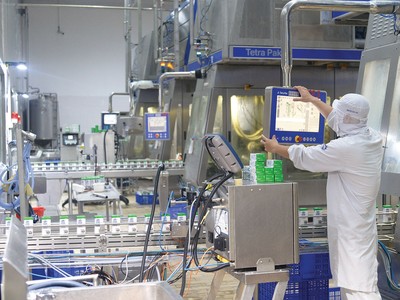 Liên tục tạo ra giá trị mới thì doanh nghiệp không cần quan tâm quá nhiều đến cạnh tranh.